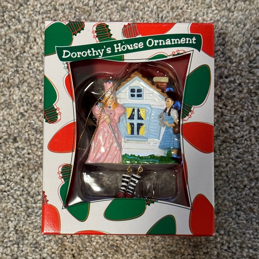 Vintage Wizard of Oz Warner Bros. Dorothy's House Ornament 1999 in Box
